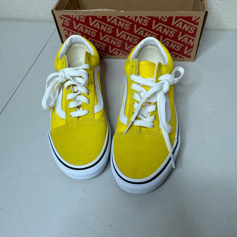 NWT Vans Old Skool Yellow Sneakers